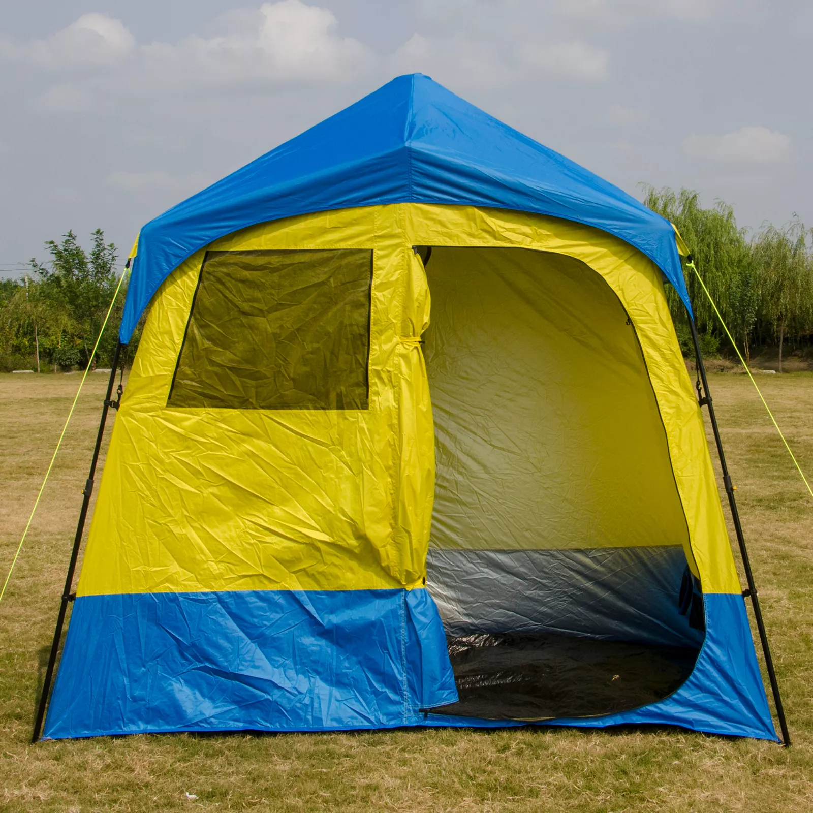Versatile 2-Room Camping Tent with Pop-Up Shower and Toilet Facilities - Complete with Screen & Awning for Privacy Versatile 2-Room Camping Tent with Pop-Up Shower and Toilet Facilities - Complete with Screen & Awning for Privacy