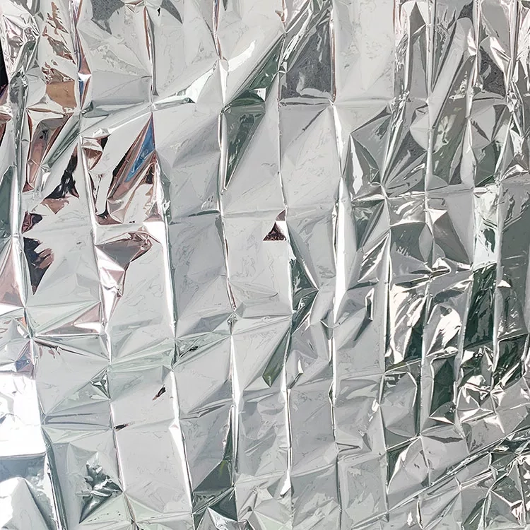 Ultimate Protection: Mylar Emergency Blanket with Superior Foil Insulation - Essential Survival Gear (5)
