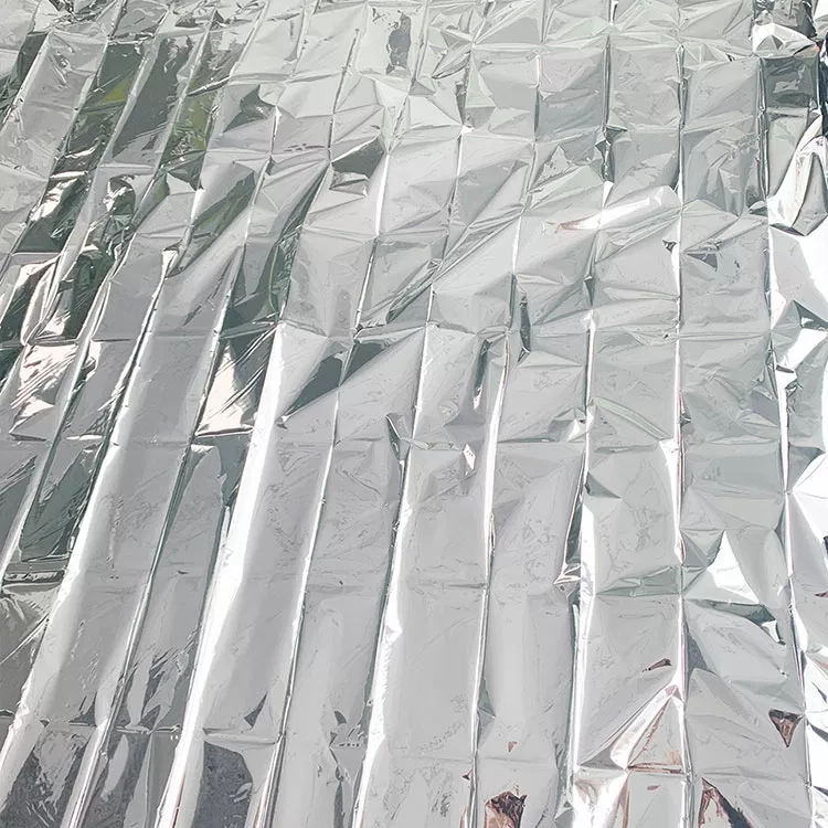 Extreme Condition Protector: Space-Inspired Thermal Emergency Survival Blanket (7)